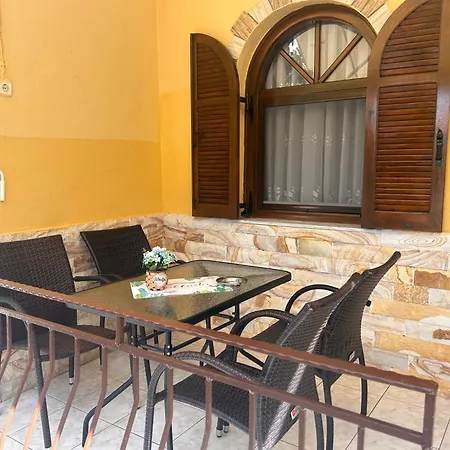 Laskarina Onar Studios Potos Exterior photo