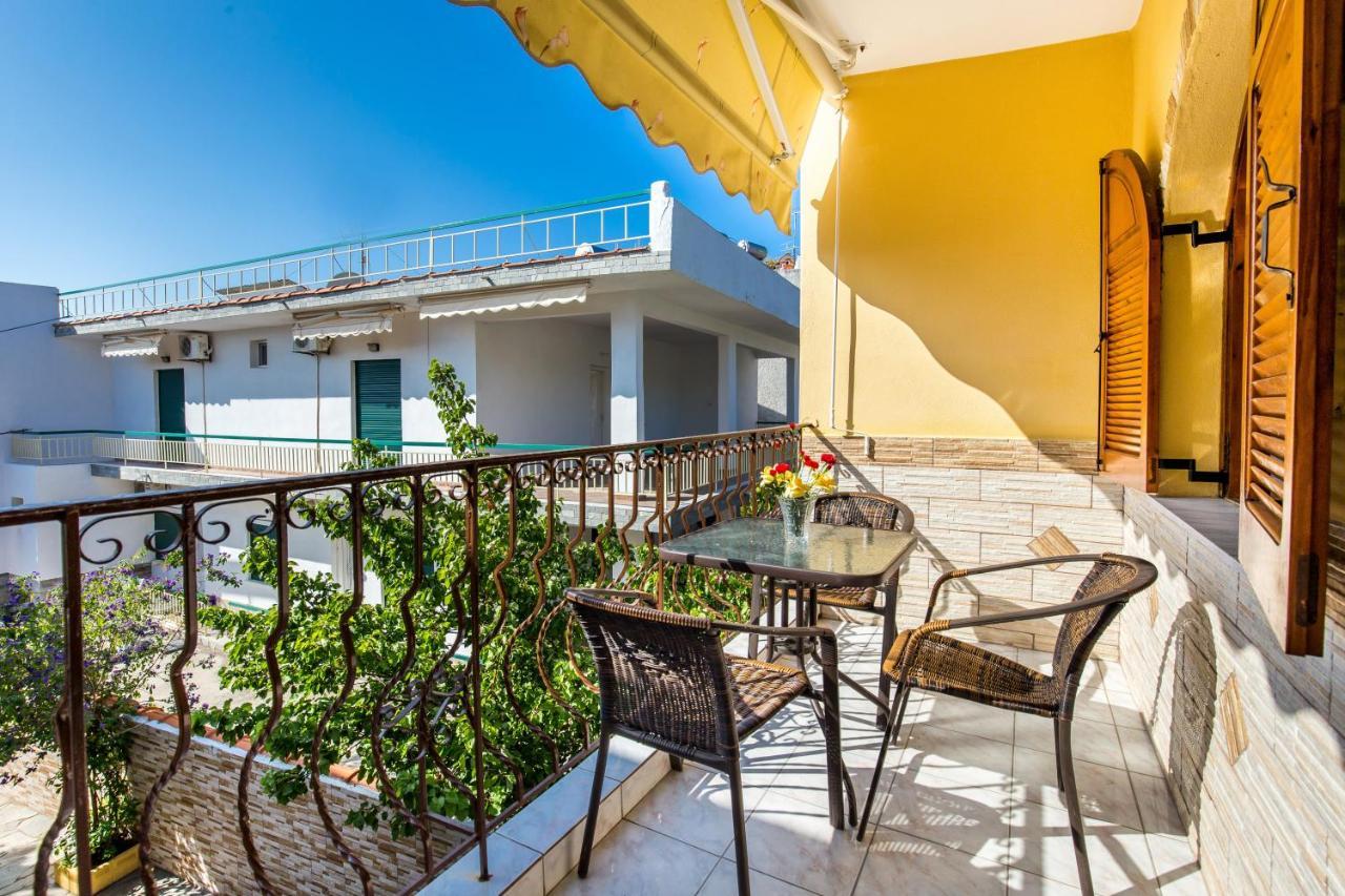 Laskarina Onar Apartment *